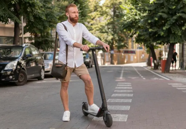 Regles de conduite pour les scooters electriques