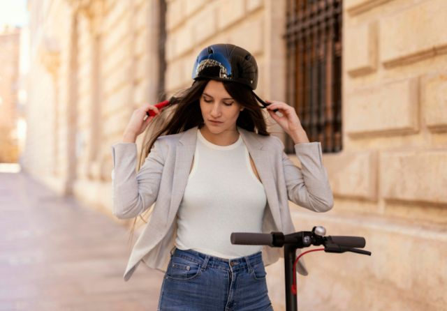 Electric scooter helmet