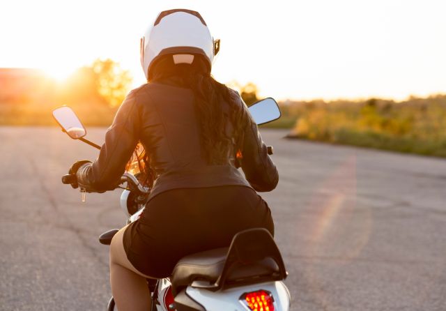 Learning to ride motorbikes