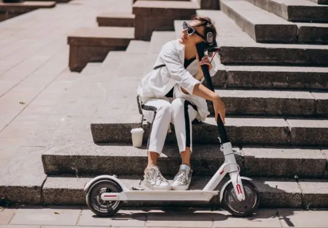 avantages et inconvénients du scooter électrique